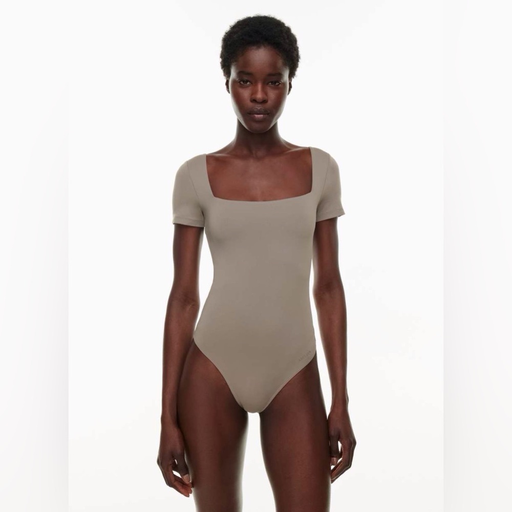 Aritzia Taupe Square-Neck Short Sleeve Bodysuit
